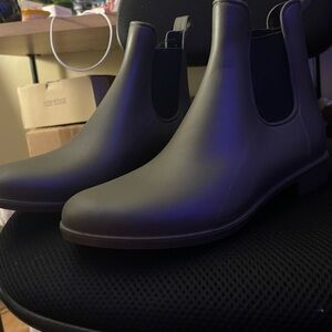 Universal Thread Dark Green Ankle Boots